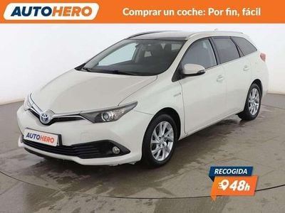 Usado Toyota Auris Hybrid Active 136 CV (100 kW) 2017 Blanco Utilitario