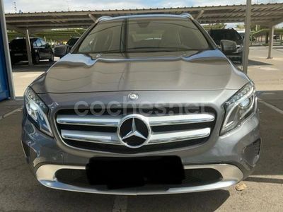Gris / plata Usado 2016 Mercedes GLA200 Urban SUV | 13.800 € (Un poco caro)