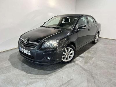 Usado Toyota Avensis Sol 126 CV (92 kW) 2006 Negro Berlina