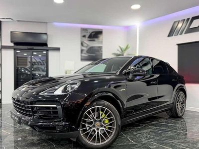 Käytetty Porsche Cayenne 462 HP (339 kW) 2021 Musta Katumaasturi