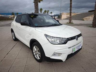 Blanco Usado 2016 Ssangyong (KGM) Tivoli SUV | 9995 €