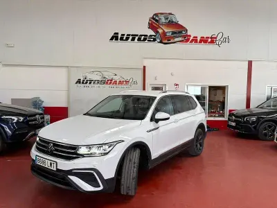 Usado VW Tiguan Life 150 CV (110 kW) 2022 Blanco SUV