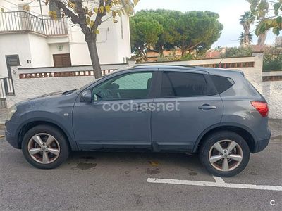 Usado Nissan Qashqai Acenta 106 CV (77 kW) 2007 Gris / plata SUV