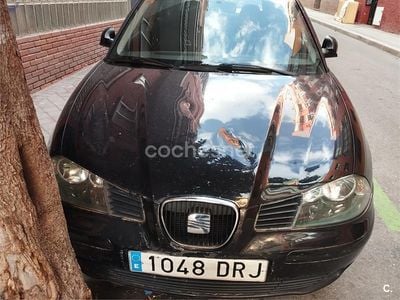 Usado Seat Ibiza Sport 100 CV (73 kW) 2006 Negro Utilitario