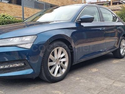 Usado Skoda Superb Ambition 150 CV (110 kW) 2020 Azul Berlina