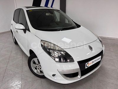 Usado Renault Scénic III Dynamique 110 CV (80 kW) 2011 Blanco Monovolumen