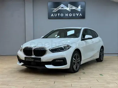 Usado BMW 118 Sport Line 150 CV (110 kW) 2022 Blanco Utilitario