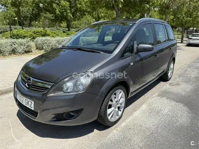 Usado Opel Zafira Energy 115 CV (84 kW) 2009 Gris / plata Monovolumen