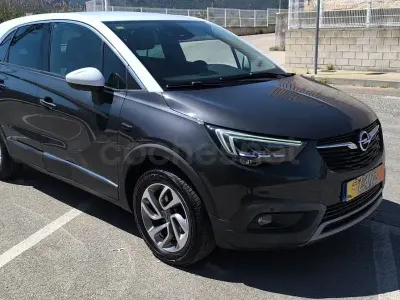 Usado Opel Crossland X Selective 130 CV (95 kW) 2018 Negro SUV