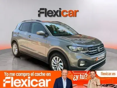 Usado VW T-Cross Advance 110 CV (80 kW) 2021 Gris SUV