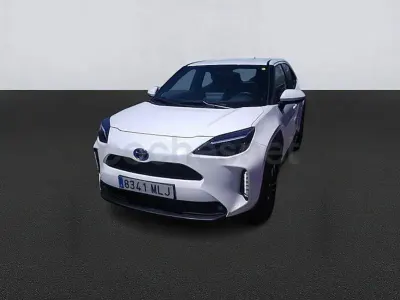 Usado Toyota Yaris Cross Active 116 CV (85 kW) 2023 Blanco SUV