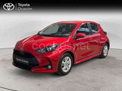 Rojo Usado 2024 Toyota Yaris Berlina | 18.950 € (Precio justo)