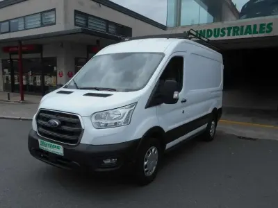 Usado Ford Transit Trend 131 CV (96 kW) 2021 Blanco Van
