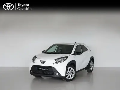 Usado Toyota Aygo X Play 72 CV (52 kW) 2024 Blanco SUV