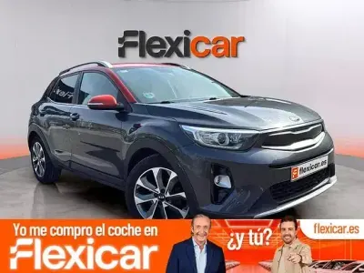 Usado Kia Stonic 120 CV (88 kW) 2018 Gris SUV