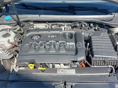 Usado VW Passat Alltrack 240 CV (176 kW) 2015 Gris / plata Familiar