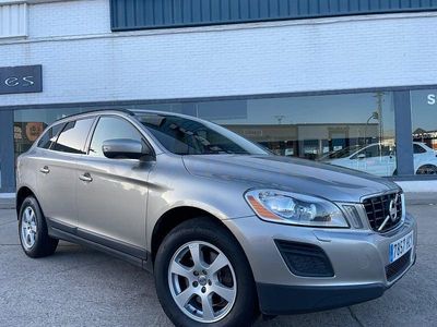 Używany Volvo XC60 Momentum 163 KM (119 kW) 2012 Beżowy SUV