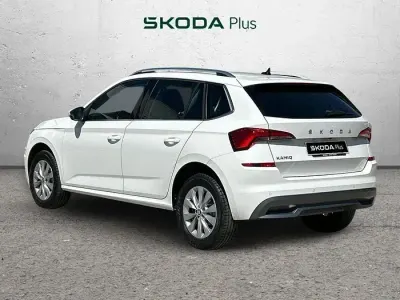 Usado Skoda Kamiq Ambition 110 CV (80 kW) 2022 Blanco SUV