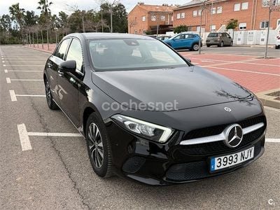 Usado Mercedes A180 116 CV (85 kW) 2023 Negro Berlina