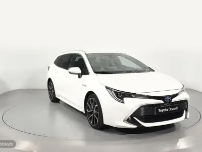 Usado Toyota Corolla Advance 180 CV (132 kW) 2021 Blanco Familiar
