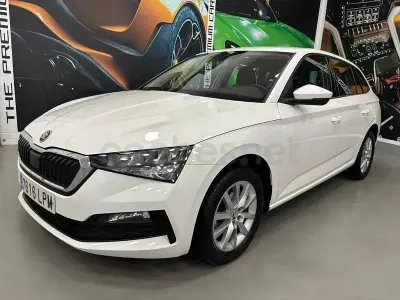 Usado Skoda 110 R Ambition 110 CV (80 kW) 2022 Blanco Berlina