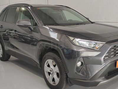 Usado Toyota RAV4 Hybrid Advance 218 CV (160 kW) 2021 Gris / plata SUV