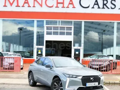 Usado DS Automobiles DS4 Bastille 130 CV (95 kW) 2023 Gris / plata SUV