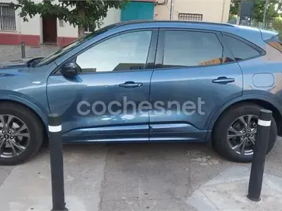 Usado Ford Kuga ST-Line 150 CV (110 kW) 2021 Azul SUV