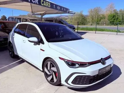 Usado VW Golf VIII GTI 245 CV (180 kW) 2021 Blanco Utilitario