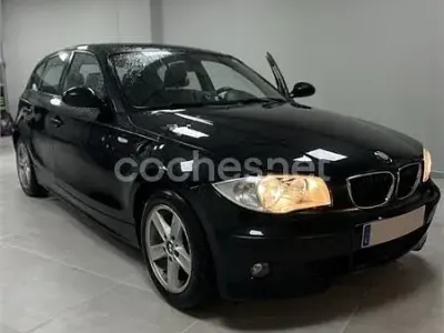 Usado BMW 118 122 CV (89 kW) 2007 Negro Utilitario