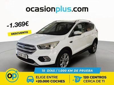Usado Ford Kuga Titanium 120 CV (88 kW) 2017 Blanco SUV