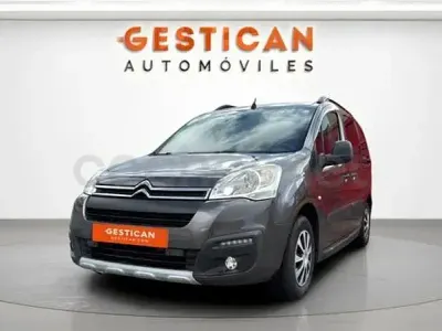 Käytetty Citroën Berlingo Feel 100 HP (73 kW) 2018 Harmaa Tila-auto
