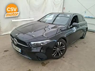 Usado Mercedes A200 163 CV (119 kW) 2023 Negro Utilitario
