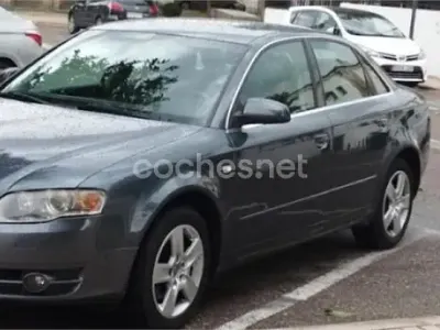 Usado Audi A4 140 CV (102 kW) 2007 Gris / plata Berlina