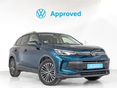 Usado VW Tiguan Life 150 CV (110 kW) 2024 Azul SUV