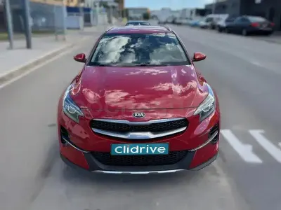 Usado Kia XCeed 120 CV (88 kW) 2019 Rojo SUV