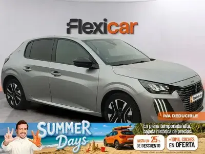 Usado Peugeot 208 Allure 100 CV (73 kW) 2025 Gris Utilitario
