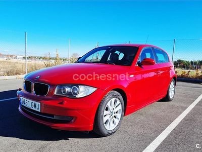 Rojo Usado 2009 BMW 118 Utilitario | 6490 € (Precio justo)