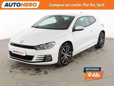 Begagnad VW Scirocco R-line BlueMotion 150 HK (110 kW) 2017 Vit Sportkupé