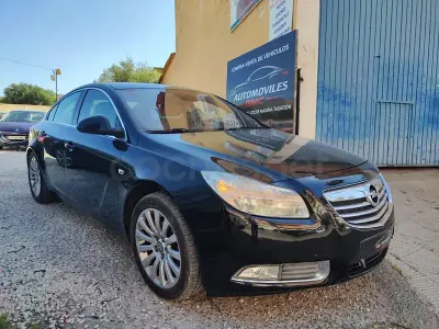 Usado Opel Insignia Sport 160 CV (117 kW) 2010 Negro Berlina