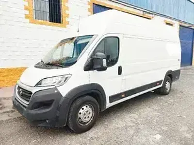 Usado Citroën Jumper 161 HP (118 kW) 2019 Branco Monovolume