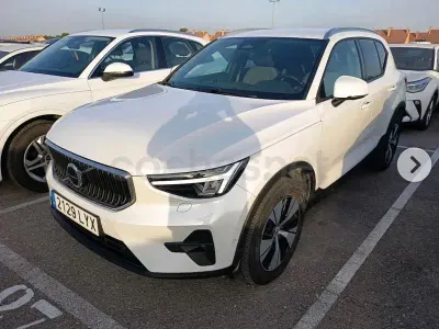 Usado Volvo XC40 Core 163 CV (119 kW) 2022 Blanco SUV