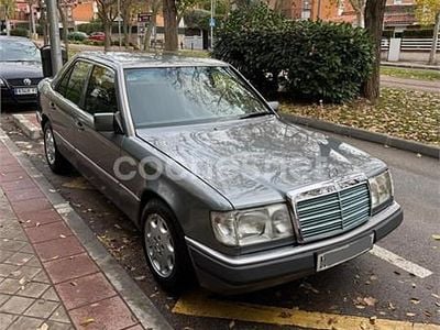 Gris / plata Usado 1993 Mercedes E280 Berlina | 6700 €