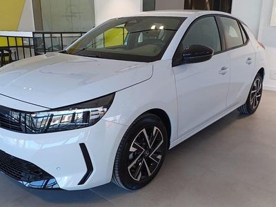 Blanco Nuevo 2025 Opel Corsa Berlina | 18.990 € (Un poco caro)