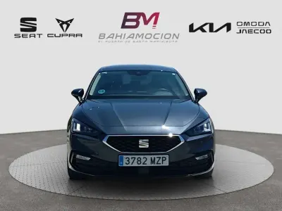 Usado Seat Leon Style 116 CV (85 kW) 2025 Gris Utilitario