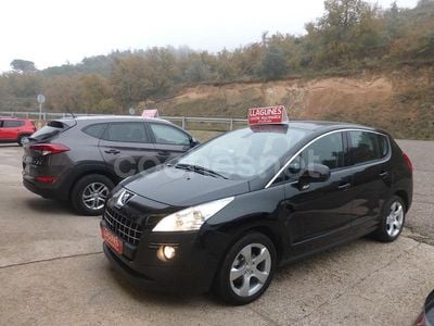 Negro Usado 2010 Peugeot 3008 Premium Berlina | 8500 € (Precio justo)