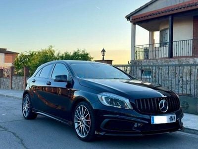 Usado Mercedes A180 AMG 122 HP (89 kW) 2013 Preto Sedan