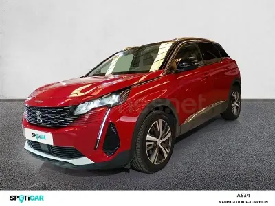 Usado Peugeot 2008 Allure 130 CV (95 kW) 2021 Granate SUV