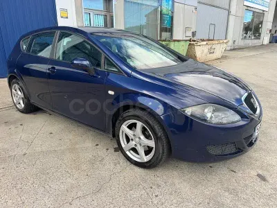 Usado Seat Leon Reference 105 CV (77 kW) 2007 Azul Utilitario