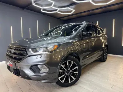 Occasion Ford Kuga ST-Line 120 PK (88 kW) 2017 Grijs SUV